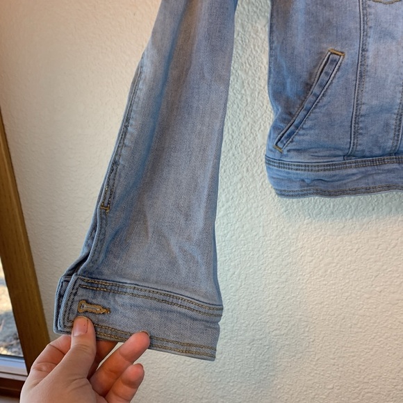 Cat & Jack sz L Jean Jacket casual preppy back to school girly light wash comfy - Picture 4 of 6